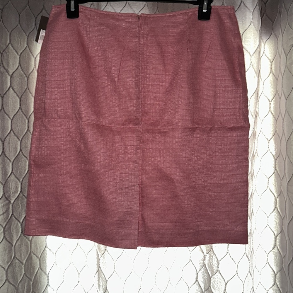 Pink skirt - Picture 3 of 3